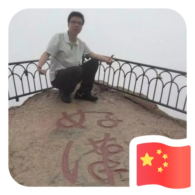 一只小虎牙的第一张照片--金门相亲网