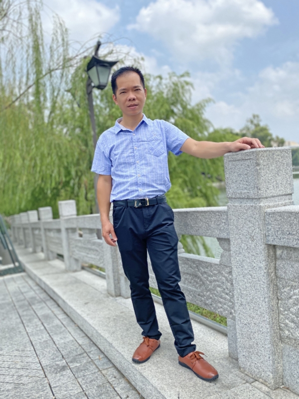 奇峰向阳的第一张照片--金门相亲网