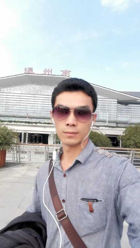 错把真心喂了狗的第三张照片--金门相亲网