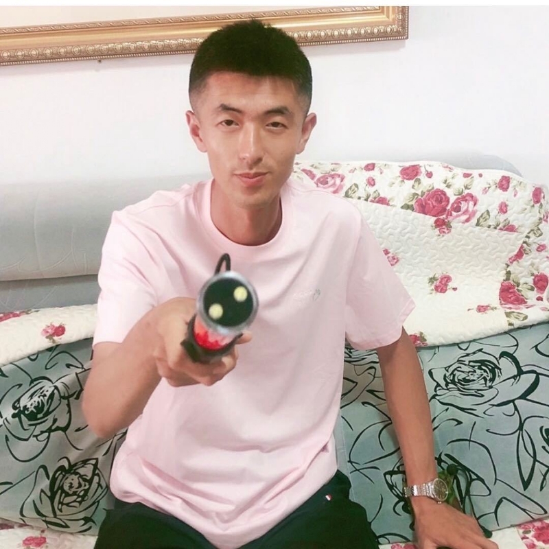 转身留下孤独的她的第一张照片--金门相亲网