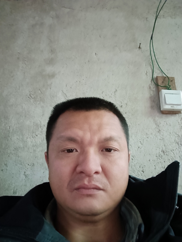 兰成龙的第四张照片--金门相亲网