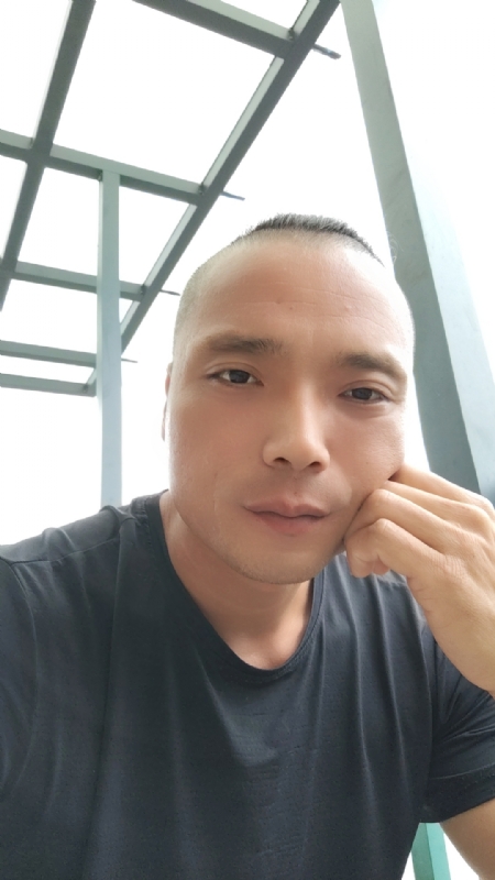 伯爵的第三张照片--金门相亲网