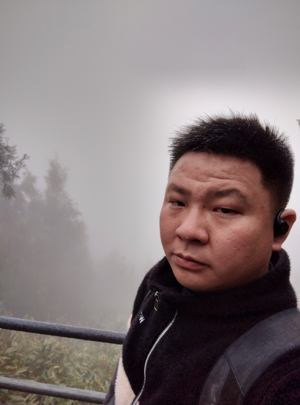 何何何的第一张照片--金门相亲网